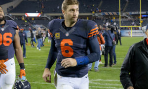 CHICAGO, IL - OCTOBER 31: Chicago Bears Quarterback Jay Cutler (6) runs off the field after an NFL football game between the Minnesota Vikings and the Chicago Bears on October 31, 2016, at Soldier Field in Chicago, IL. The Chicago Bears won 20-10. (Photo By Daniel Bartel/Icon Sportswire)