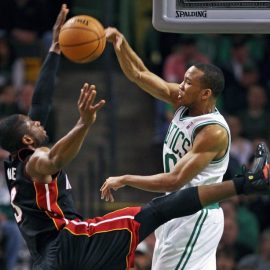 avery-bradley-blocks-dwyane-wade