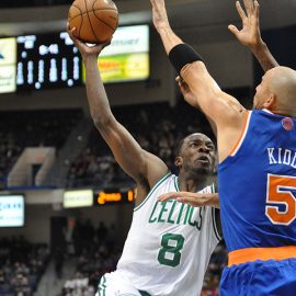 Jeff Green dunks on Knicks