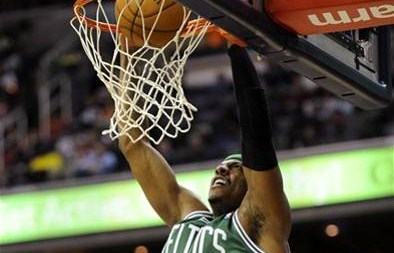 pierce dunks against the wizards