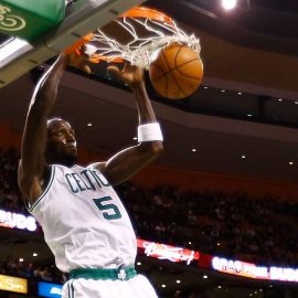 Garnett finishes alley  oop timberwolves