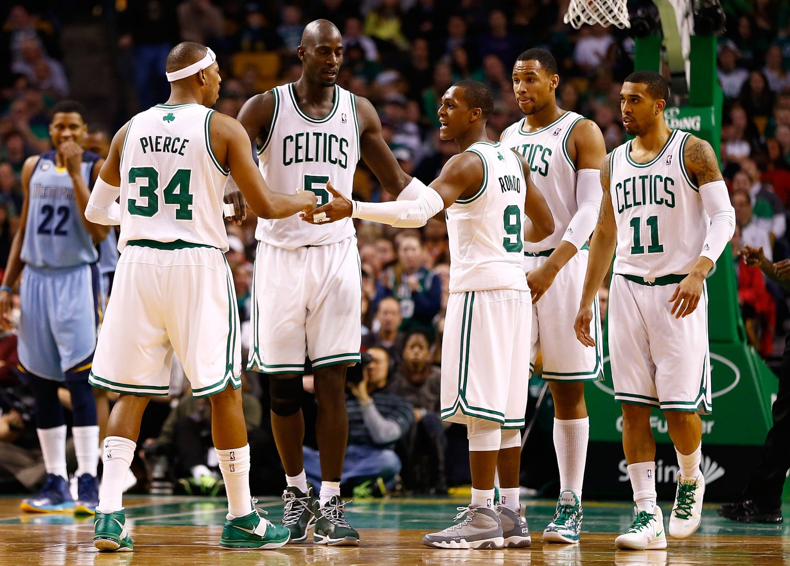 celtics huddling on the floor vs memphis