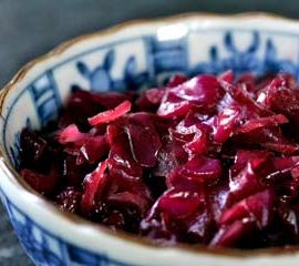 sweet-sour-red-cabbage