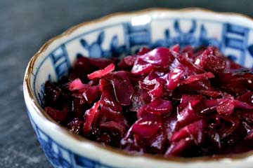 sweet-sour-red-cabbage