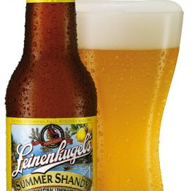 summershandy-bottle-pour