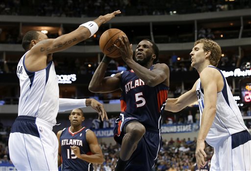 Dirk Nowitzki, Shawn Marion, DeMarre Carroll