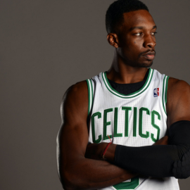 jeff green arms folded