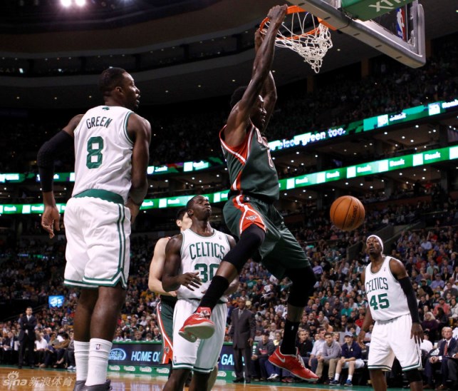 Nov 1, 2013; Boston, MA, USA; Milwaukee Bucks center Larry Sanders (8) dunks the ball against the Boston Celtics during the first half at TD Garden. Mandatory Credit: Mark L. Baer-USA TODAY Sports