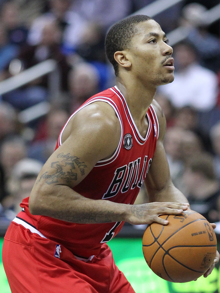 How will the loss of D-Rose affect the Bulls' playoff chances?