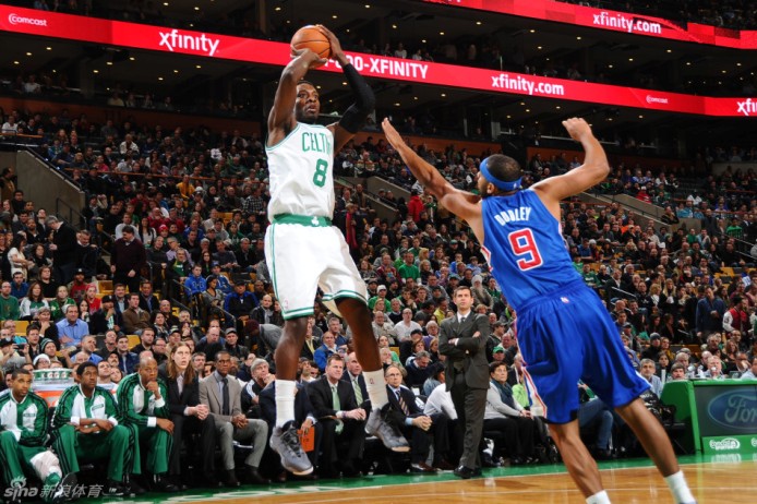 182409086_Clippers_Celtics_BB_0107