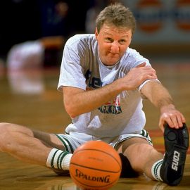 larry-bird-warming-up