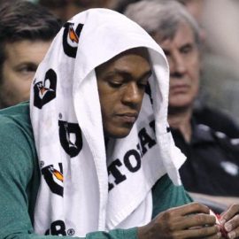 rondo towel on head