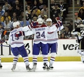 capt.24eaa559aaa9490eaaac8b29eb30207d.canadiens_penguins_hockey_paks104