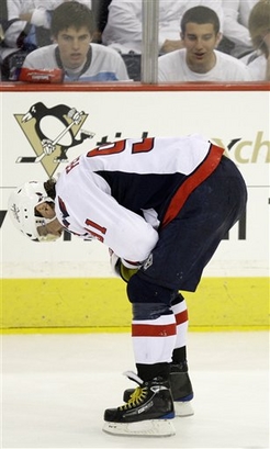 capt.da3628de7b034b5c95308a6059537106.capitals_penguins_hockey_pagp111