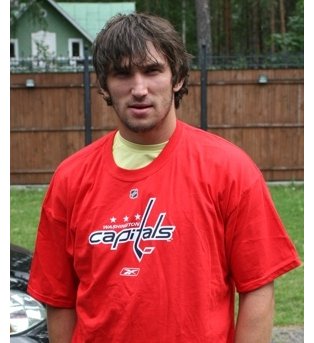 ovechkincapsshirt