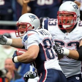 wes_welker_celebrates_td