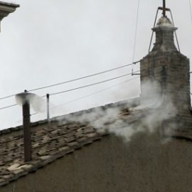 white-smoke-conclave-sistine-chapel-390x285