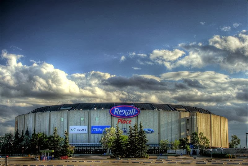 800px-Rexall_Place_Edmonton_Alberta_Canada_07A