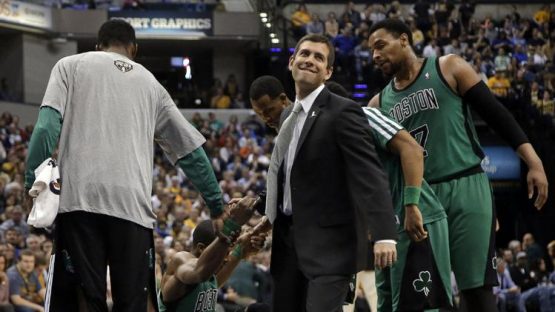 brad stevens helps rondo up