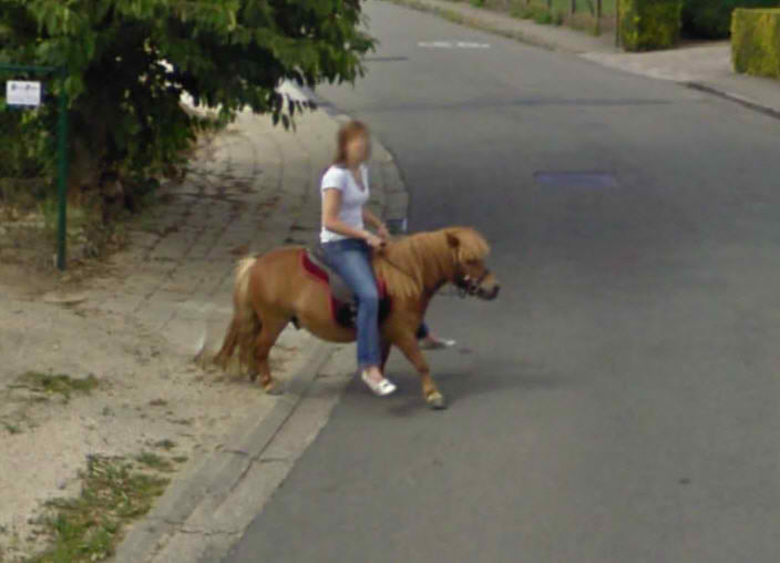 googlestreetviewminiponymeganguza