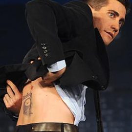 jake-gyllenhaal-back-tattoo-pittsburgh-steelers1