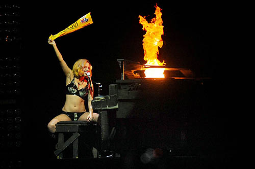 ladygagaterribletowel3