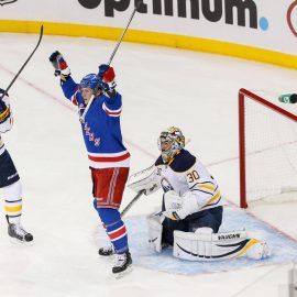 nyrsabres20