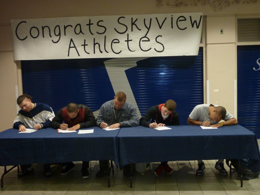 SigningDay(2)