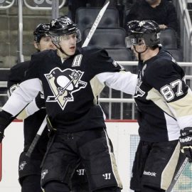 NHL: Tampa Bay Lightning at Pittsburgh
      Penguins