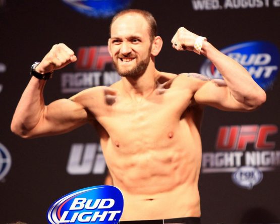 Zak Cummings UFC Fight Night 37 weigh-ins