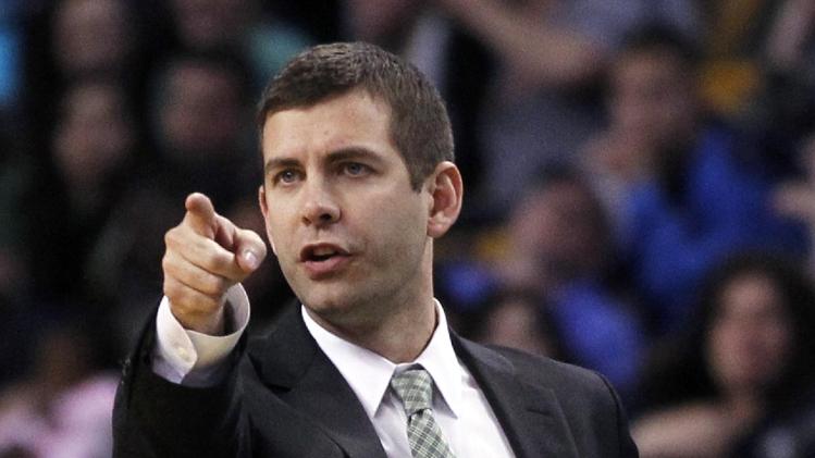 brad stevens pointing