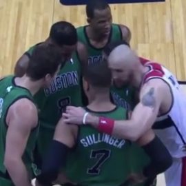 marcin-gortat-celtics-huddle