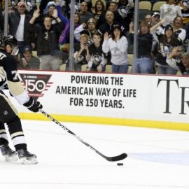 NHL: New York Islanders at Pittsburgh Penguins