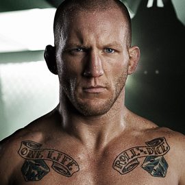 Gray-Maynard-UFC-125