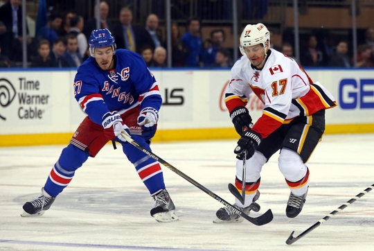 NHL: Calgary Flames at New York Rangers