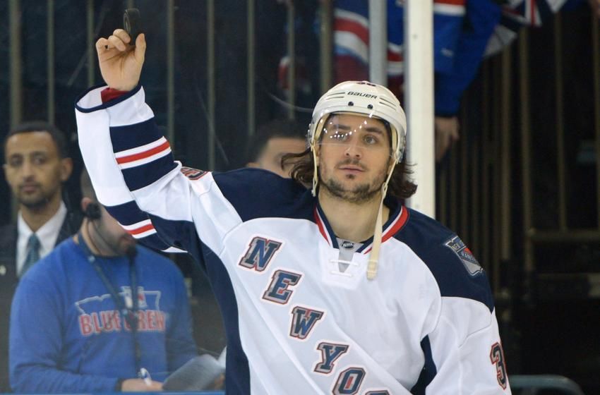 mats-zuccarello-nhl-new-york-islanders-new-york-rangers1-850x560