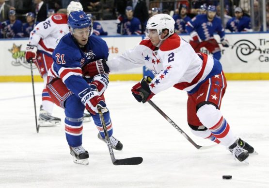 2014-12-24T020042Z_571351061_NOCID_RTRMADP_3_NHL-WASHINGTON-CAPITALS-AT-NEW-YORK-RANGERS