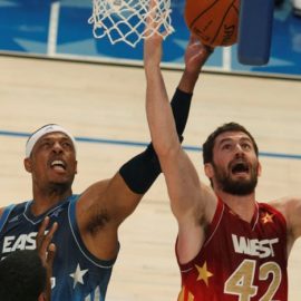 during the first half of the NBA All-Star basketball game, Sunday, Feb. 26, 2012 in Orlando, Fla. (AP Photo/=Name=)