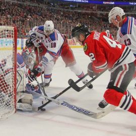 635614536807804917-USP-NHL-NEW-YORK-RANGERS-AT-CHICAGO-BLACKHAWKS-71453102