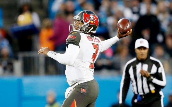 temp160103_Bucs_Panthers_WEB_0027--nfl_mezz_1280_1024