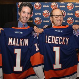 New York Islanders Introduce New Owners