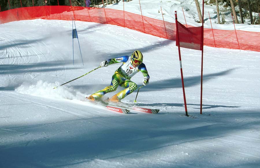 ffc8f-alpine-skiing2