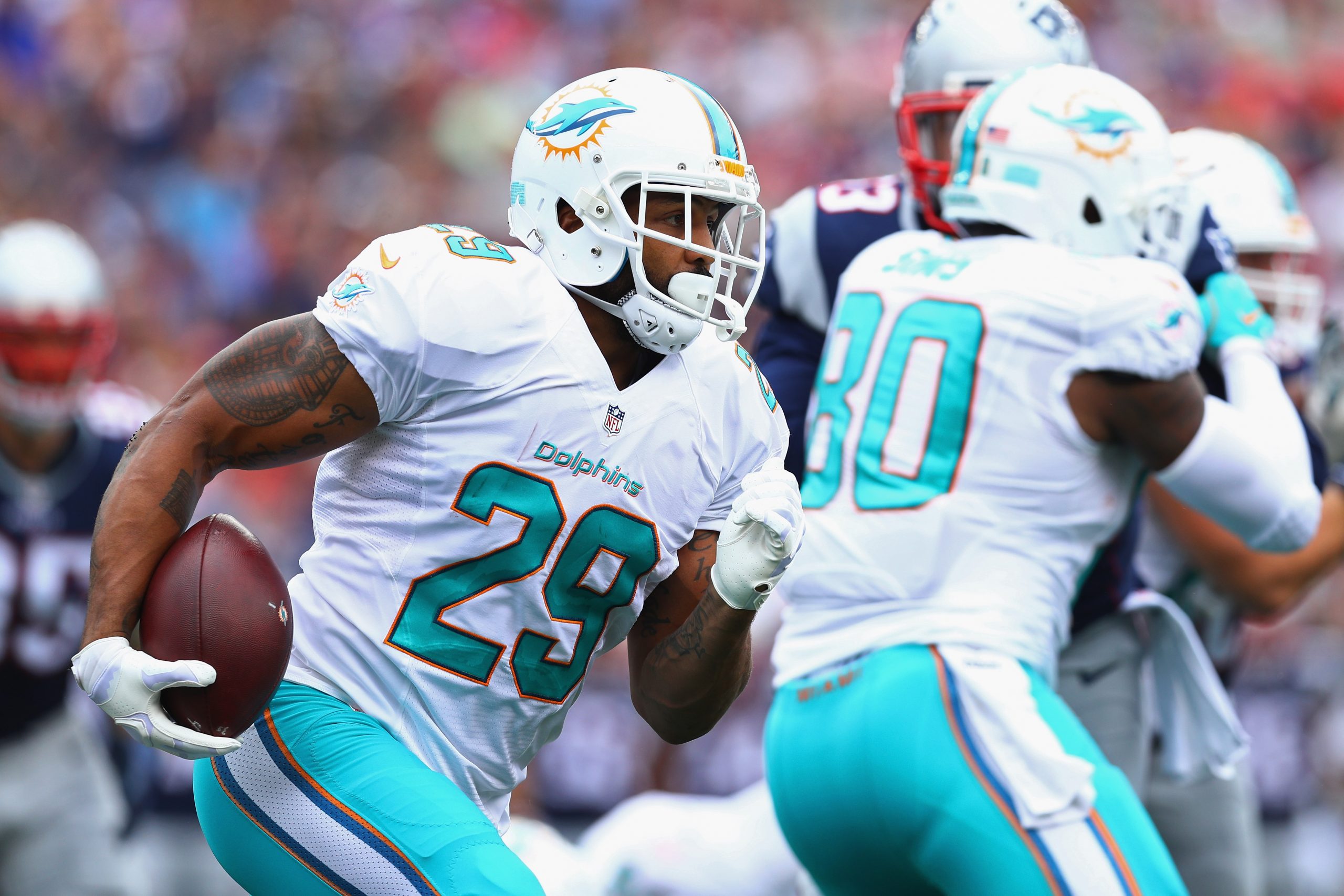 Miami Dolphins v New England Patriots