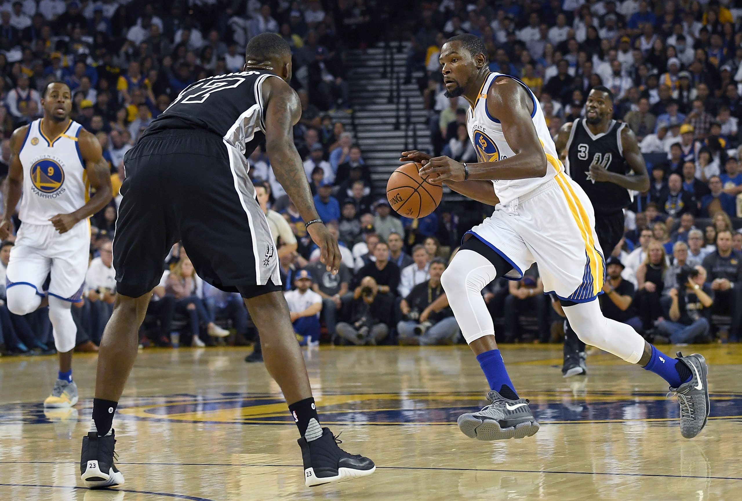 San Antonio Spurs v Golden State Warriors