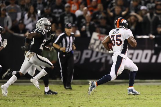 Denver Broncos v Oakland Raiders