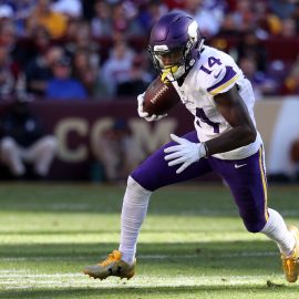 Minnesota Vikings v Washington Redskins