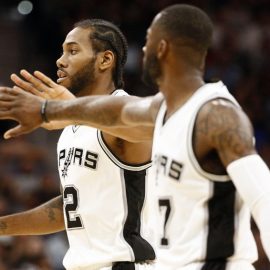 9648487-kawhi-leonard-jonathon-simmons-nba-utah-jazz-san-antonio-spurs