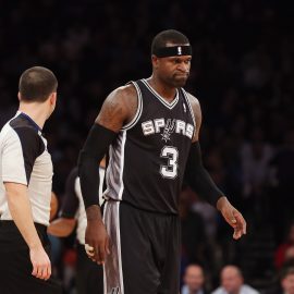 San Antonio Spurs v New York Knicks