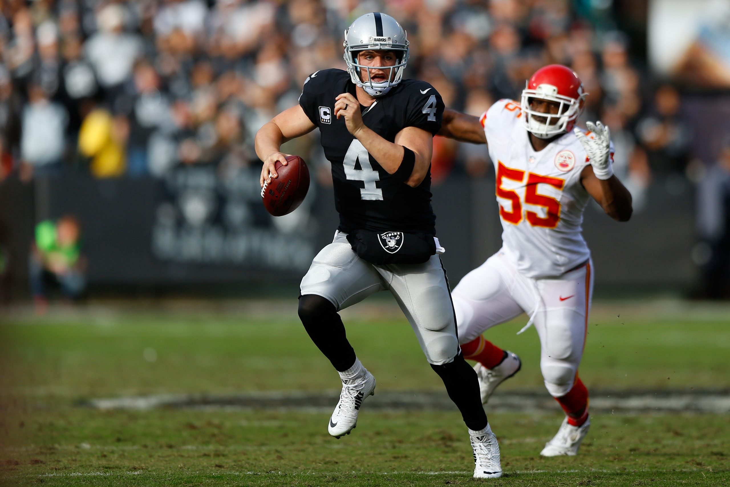 Kansas City Chiefs v Oakland Raiders