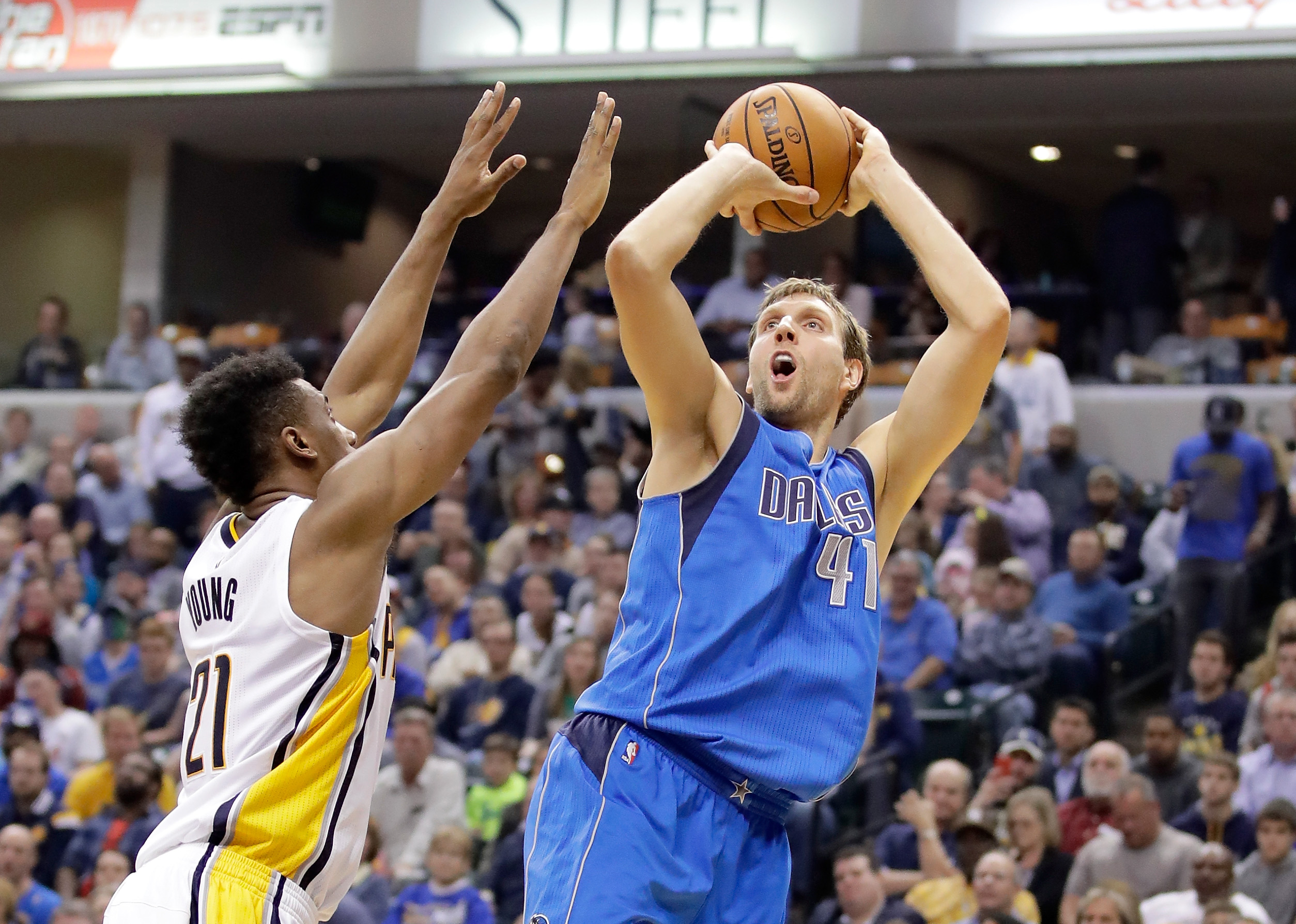 Dallas Mavericks v Indiana Pacers